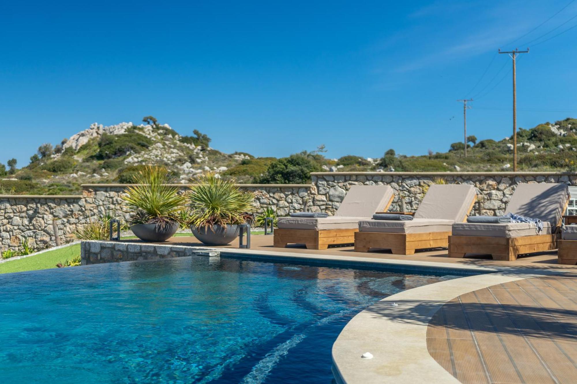 Rhode Luxury Villa Kalithies エクステリア 写真