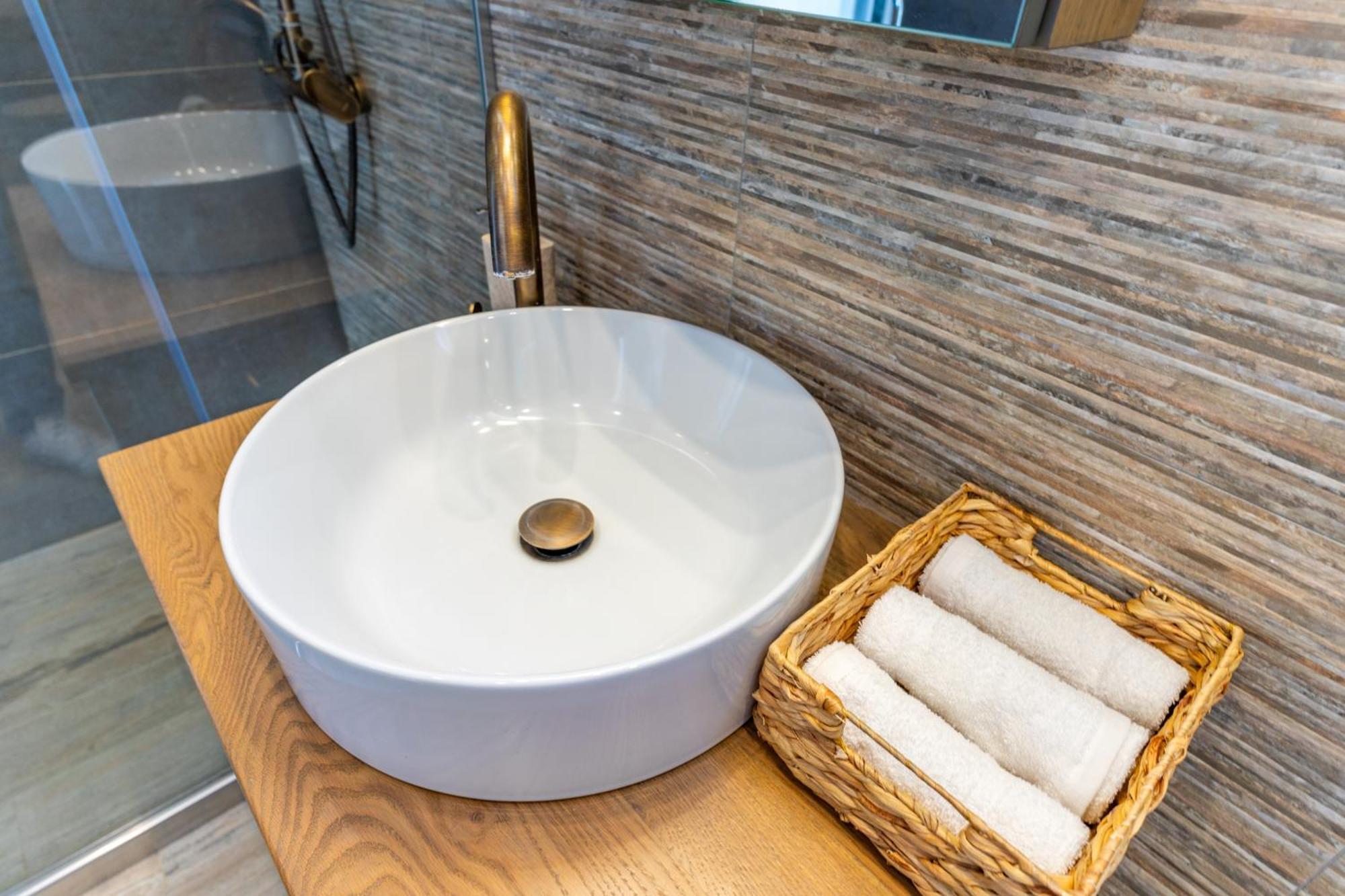 Rhode Luxury Villa Kalithies エクステリア 写真